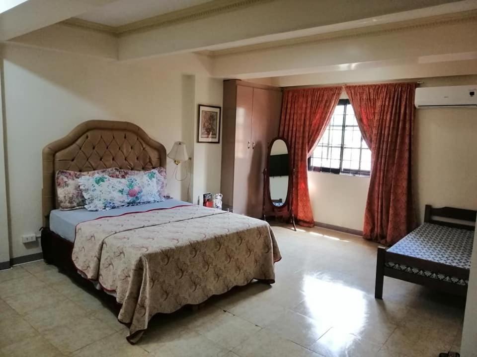 The Saint Joseph Residential Suites Lucena Buitenkant foto