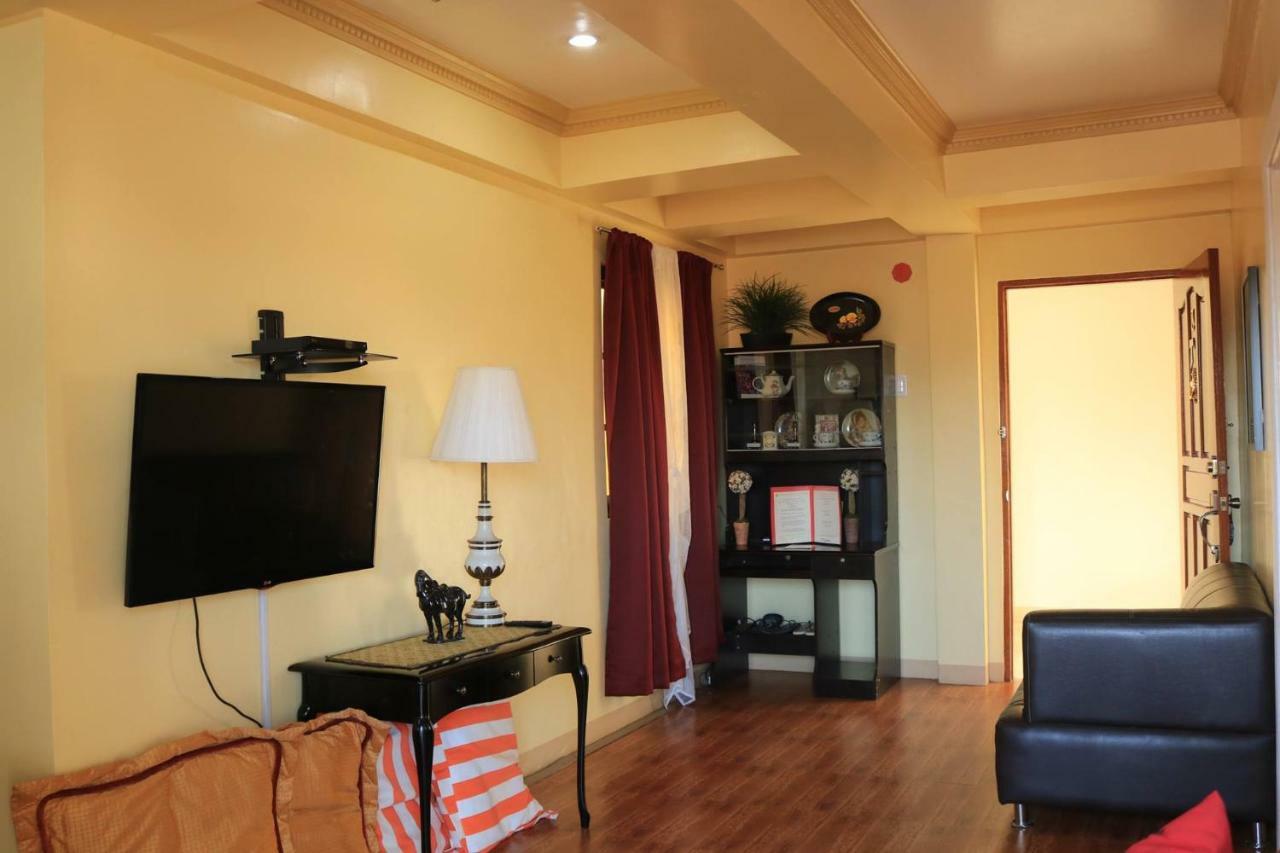 The Saint Joseph Residential Suites Lucena Buitenkant foto